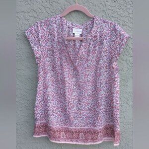 EUC LIZ CLAIBORNE Peach, White & Green Floral Lightweight V Neck Tunic Top